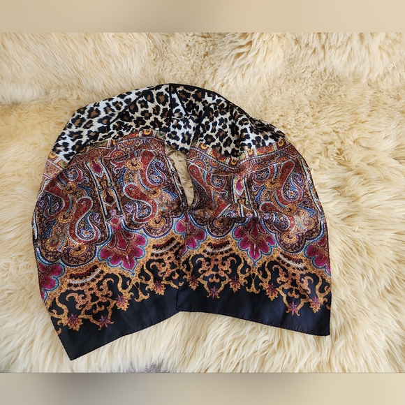 Sarah Miller Scarf - Picture 2 of 5